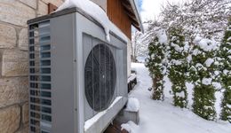Drogie ogrzewanie pompą ciepła? Oto dlaczego zimą rachunek może być wyższy