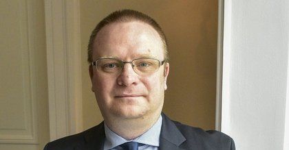 Łukasz Warzecha skarży się na T-Mobile. Ostra wymiana zdań na Facebooku