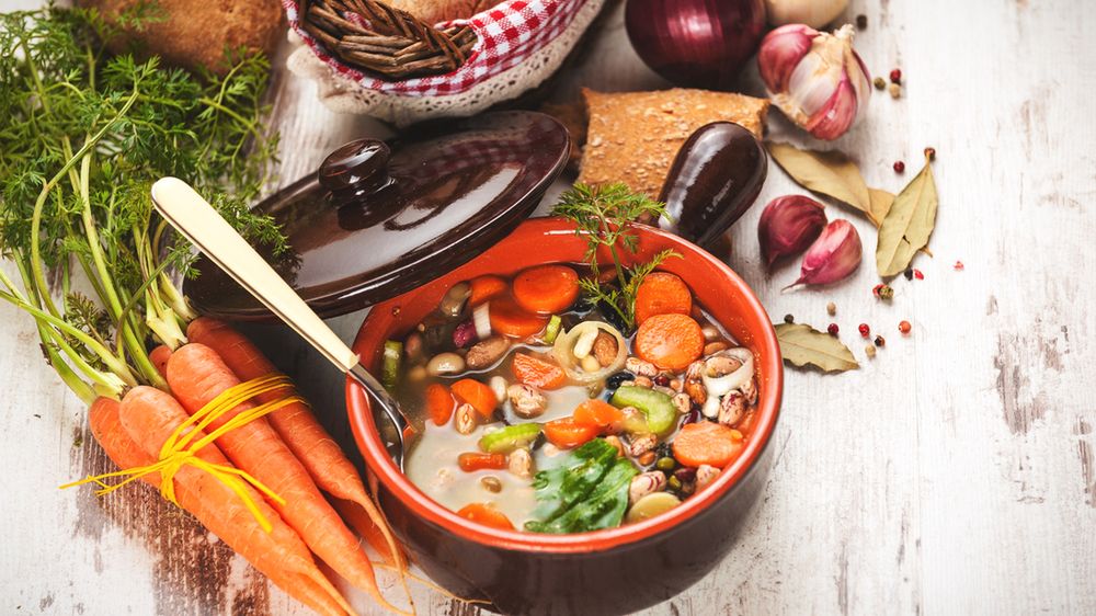 Bulion warzywny (do kupienia gotowy do spożycia)