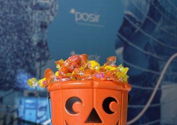 Halloween na sportowo w Poznaniu. Słodkie niespodzianki i pięć godzin grozy w saunarium