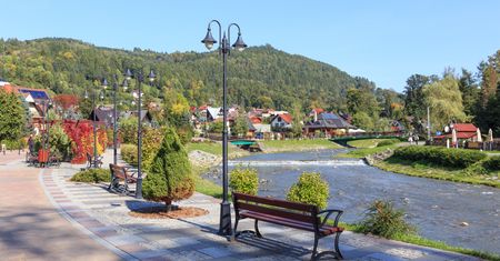 Szczawnica. Ogromny problem z turystami. "W domu też sikasz po ścianach?"
