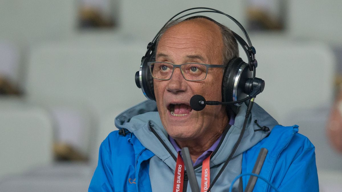 Dariusz Szpakowski during the UEFA Euro 2020 qualifier between Slovenia and Poland at Stadion Stozice on September 6, 2019 in Ljubljana, Slovenia. (Photo by Foto Olimpik/NurPhoto via Getty Images)
