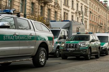 Katowice: Obywatel Rumunii zatrzymany na lotnisku. Był poszukiwany listem gończym
