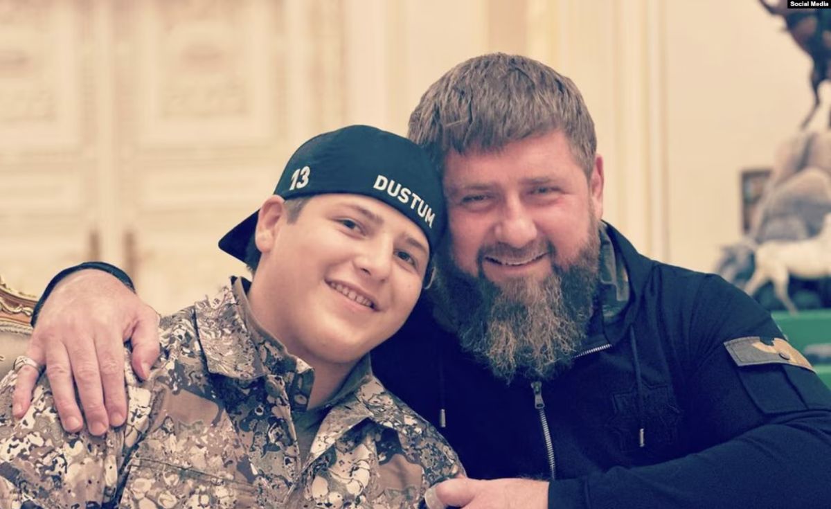 Adam Kadyrow z ojcem Ramzanem
