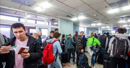 Oto "efekt Putina". Tyle milionów Rosjan uciekło z kraju. Dane szokują