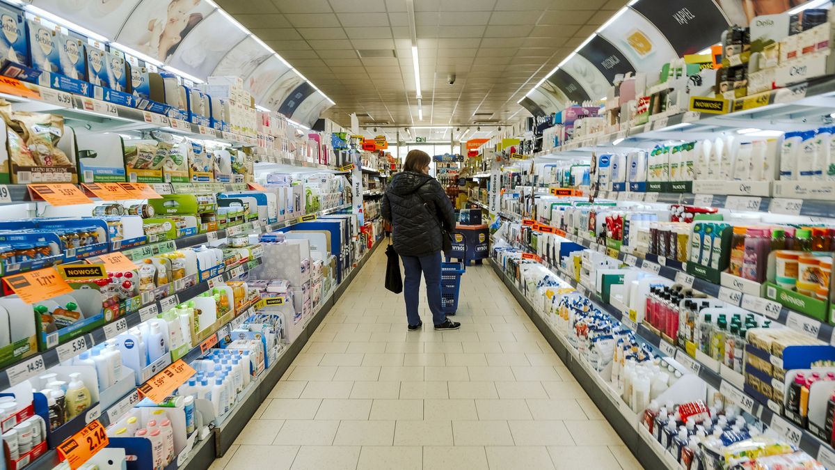 "Klienci nie potykają się o palety". Prezes polskiego Lidla wbija szpilę Biedronce