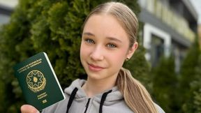 Pochwaliła się nowym paszportem. Rosjanka nagle otrzymała cios