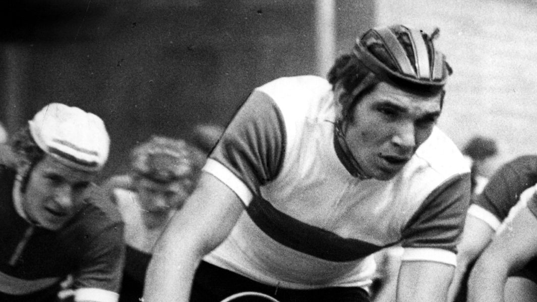 Newspix / Mieczysław Świderski / Na zdjęciu: Lucjan Lis podczas jednego z wyścigów, lata 70. XX wieku.