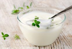 Jogurt naturalny – wartości odżywcze, właściwości, z czym jeść, przepisy