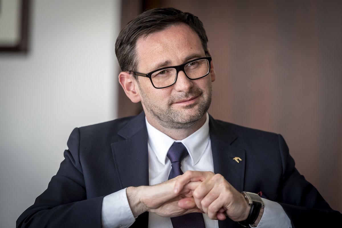 Kierowany przez Daniela Obajtka Orlen podpisał we wtorek umowę na budowę trzech nowych stacji tankowania wodoru 