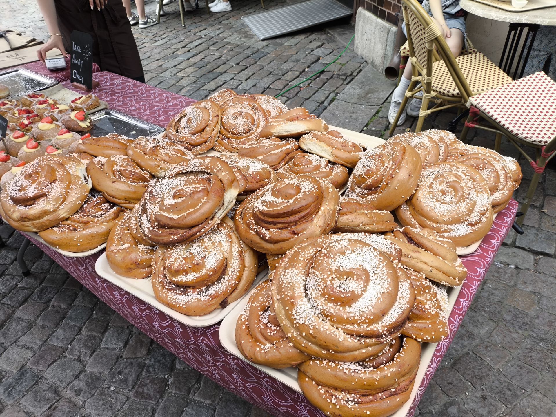 Kultową cynamonkę wziąć można na wynos