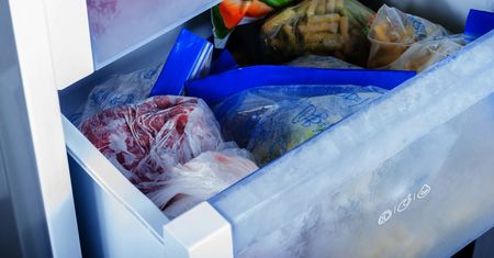 Lepsze mrożone niż świeże. Dietetyczka wskazała cztery produkty