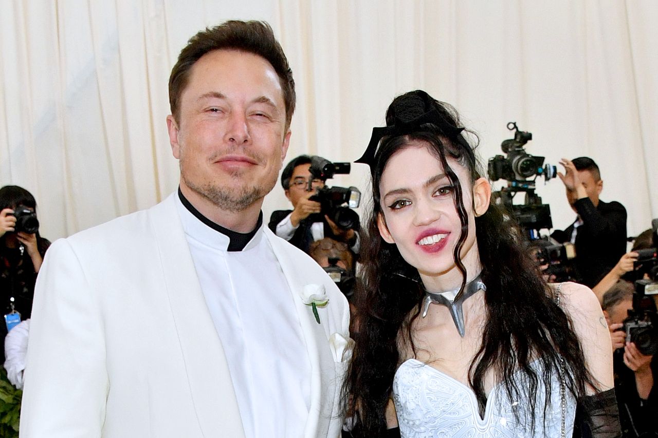 Elon Musk i Grimes posprzeczali się o imię dziecka. O co chodzi z X Æ A-12?