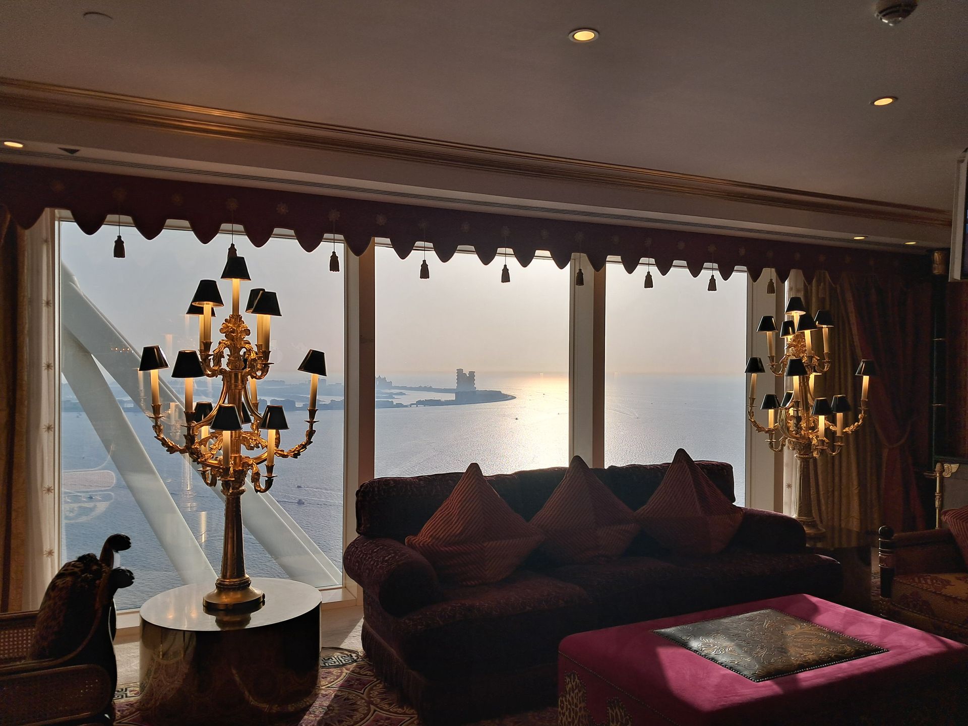 Mini muzeum i spektakularne widoki to duże atuty Burdż al-Arab