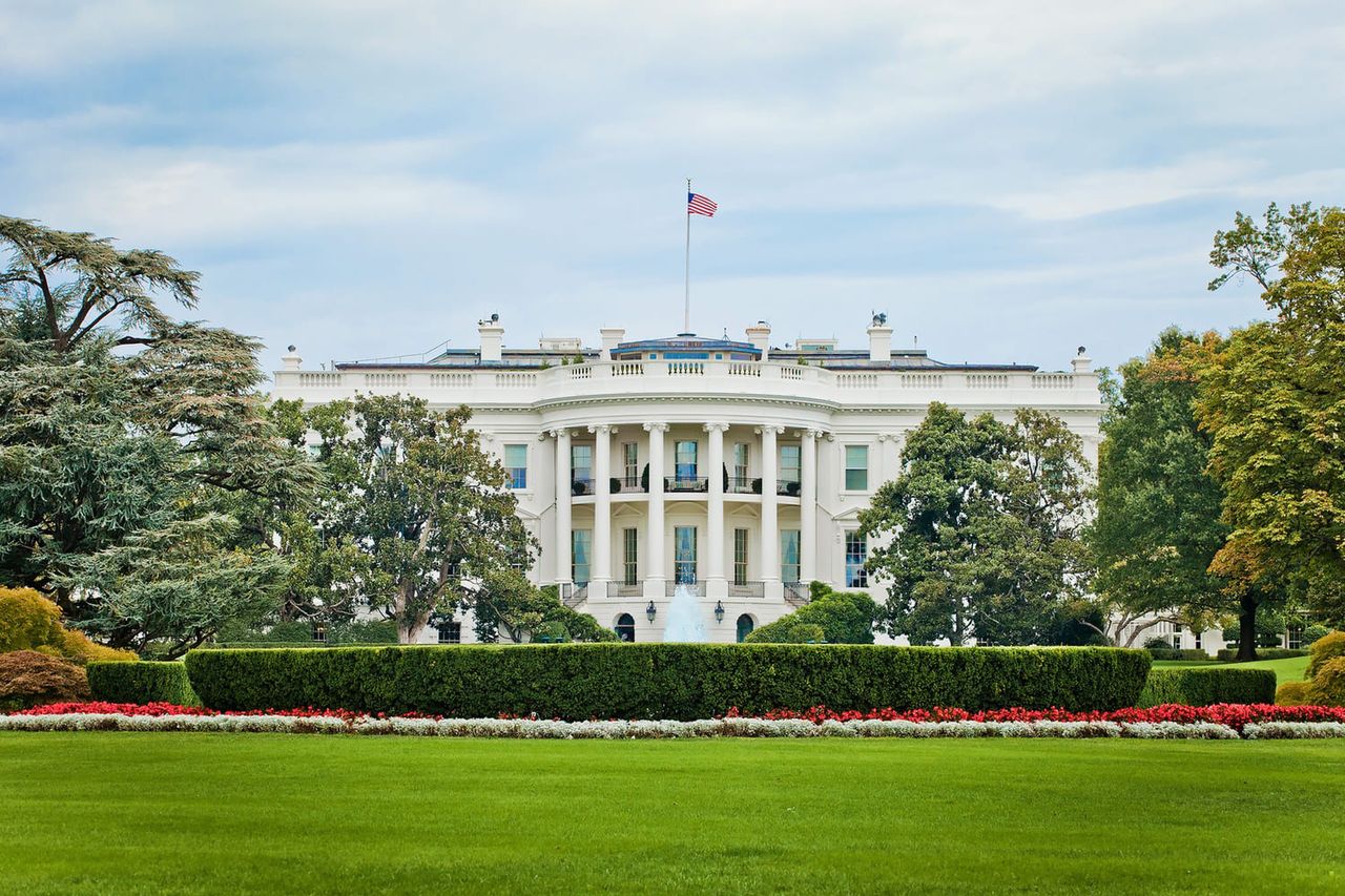 Sąd kwestionuje politykę Trumpa względem LGBT. Chodzi o paszporty