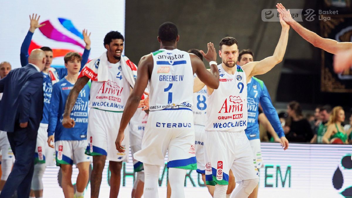 Zdjęcie okładkowe artykułu: Materiały prasowe / Andrzej Romański / Energa Basket Liga / Kamil Łączyński i koledzy z Anwilu