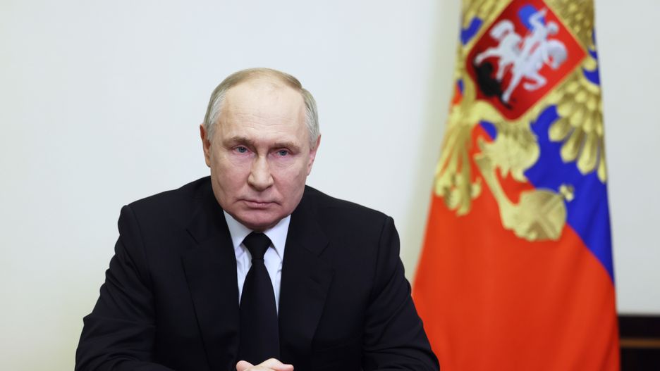 Russian President Vladimir Putin addresses citizens following a terrorist attack at the Crocus City Hall concert venue in Moscow region, Moscow, Russia, 23 March 2024. President Vladimir Putin announced a national day of mourning in Russia on Sunday, 24 March 2024, to commemorate the victims killed in the attack. On 22 March evening, a group of up to five gunmen attacked the Crocus City Hall in the Moscow region, Russian emergency services said. The death toll has reached 115, the Russian Investigative Committee said on 23 March. EPA/PAVEL BYRKIN/SPUTNIK/KREMLIN POOL MANDATORY CREDIT Dostawca: PAP/EPA.