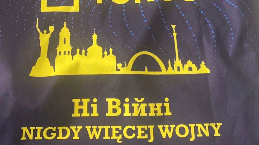 Materiały prasowe / Materiały prasowe / Torus Wybrzeże Gdańsk / Na zdjęciu: okolicznościowa koszulka Torus Wybrzeża