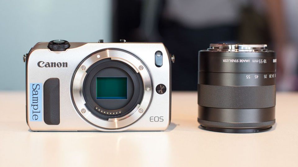 Czy nowy firmware do Canona EOS M rozwiąże jego główny problem? 1