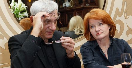 Są małżeństwem 50 lat. Aktorka napisała o zdradach. "Dosyć przykre"