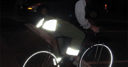 Rowerzysto, bądź widoczny na drodze!