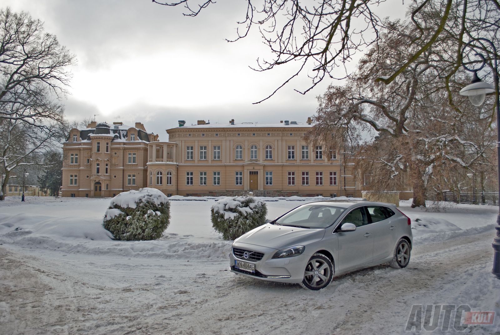 Volvo V40
