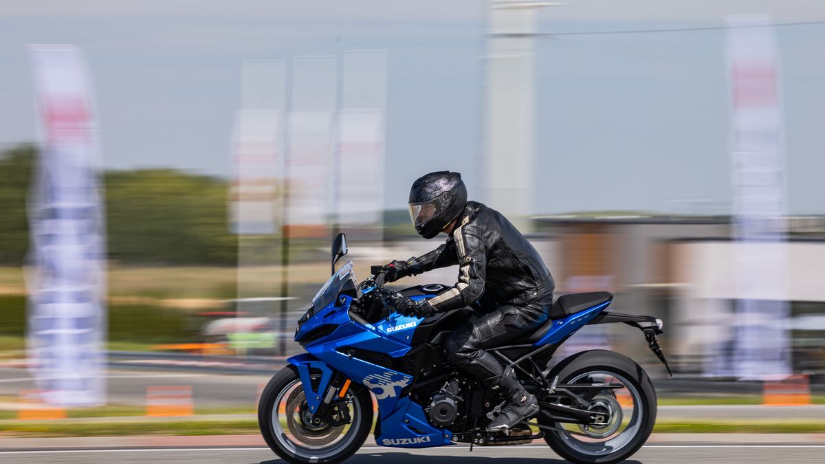 Suzuki GSX-8R