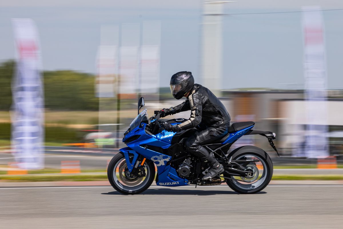 Suzuki GSX-8R