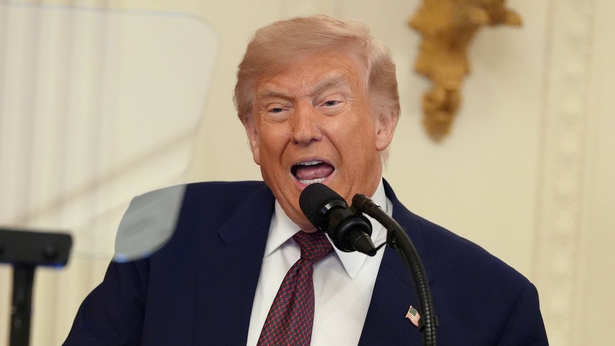 Temporary
President Donald Trump speaks during a Medal of Honor ceremony in the East Room of the White House, Thursday, June 18, 2026, in Washington. (AP Photo/Jacquelyn Martin)
Jacquelyn Martin