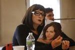 ''Smash'': Anjelica Huston i Uma Thurman odkrywają kulisy Broadwayu