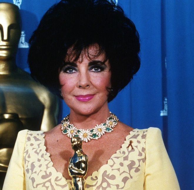 Elizabeth Taylor rozprowadzała nielegalne leki na HIV