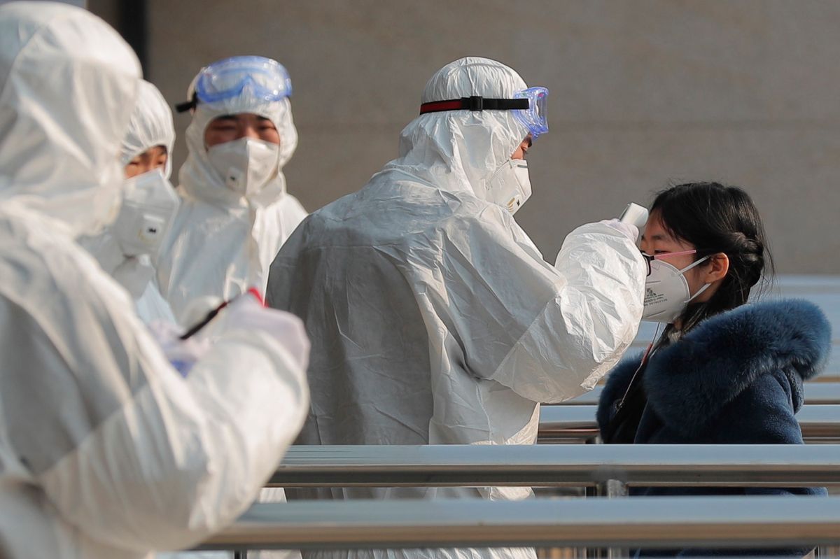 Już 41 ofiar koronawirusa. 11 chińskich miast odizolowanych
