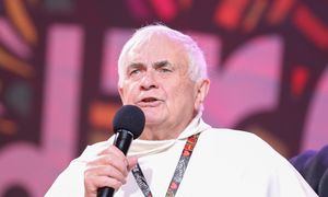 Dominikanin krytykuje media Rydzyka. "Niszczą ludzi"