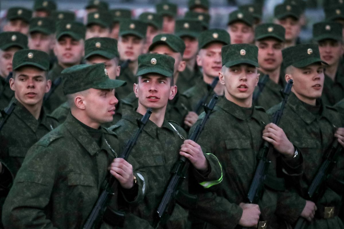 Białoruskie bataliony na granicy z Ukrainą. "Odciągają nas od frontu"