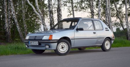 Czy da się kupić auto za 800 zł i nim jeździć? Sprawdzamy, ile to naprawdę kosztuje