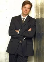 Peter Krause jako Nick George