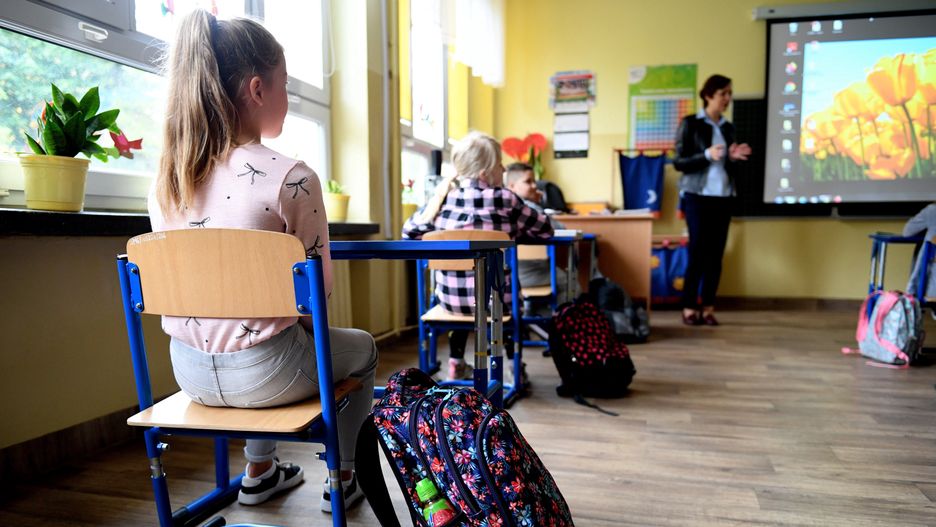 Powrót do szkół 2021. Co oznacza nauka na suwak?