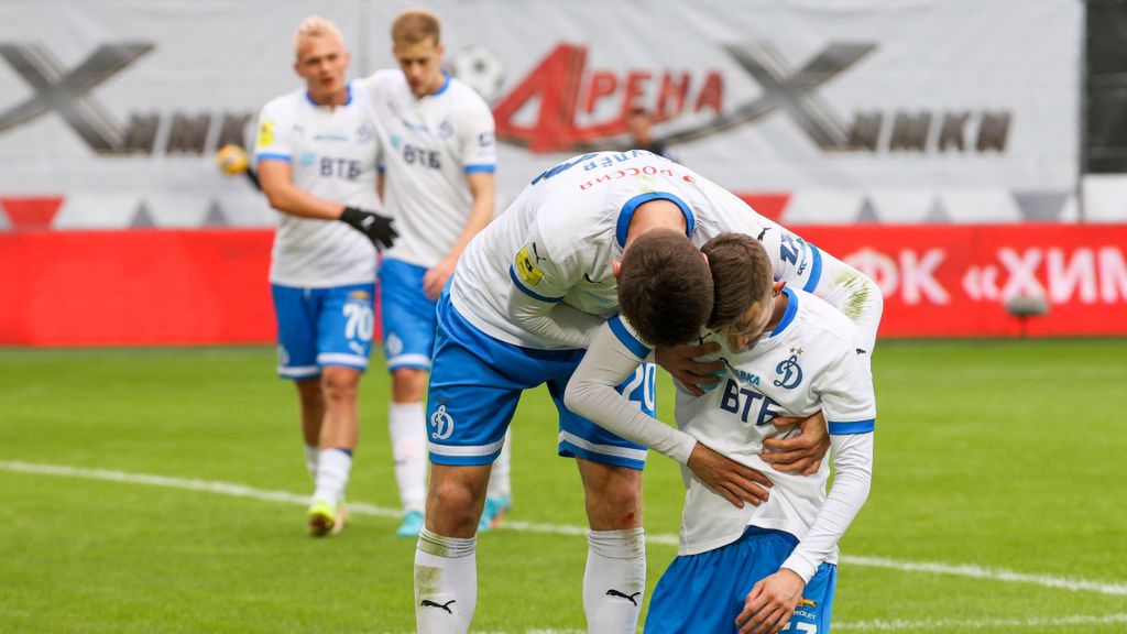 Getty Images / Gavriil Grigorov  / Sebastian Szymański po strzeleniu gola dla Dynama