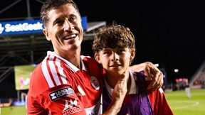 21 lat różnicy. Wyjątkowe zdjęcie Lewandowskiego po meczu
