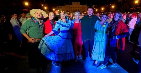 Potańcówka na starówce z uczestnikami Vistula Folk Festival!