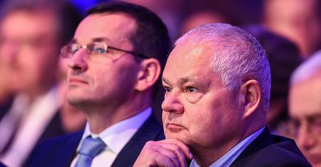 Mateusz Morawiecki przesłucha Adama Glapińskiego. Nie będzie miał wyjścia