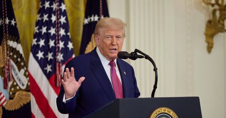 Trump rozmawiał z Putinem. W tle ataki Izraela na Iran