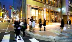 Właściciel marek Gucci i Balenciaga ruszył z globalnym przetargiem mediowym