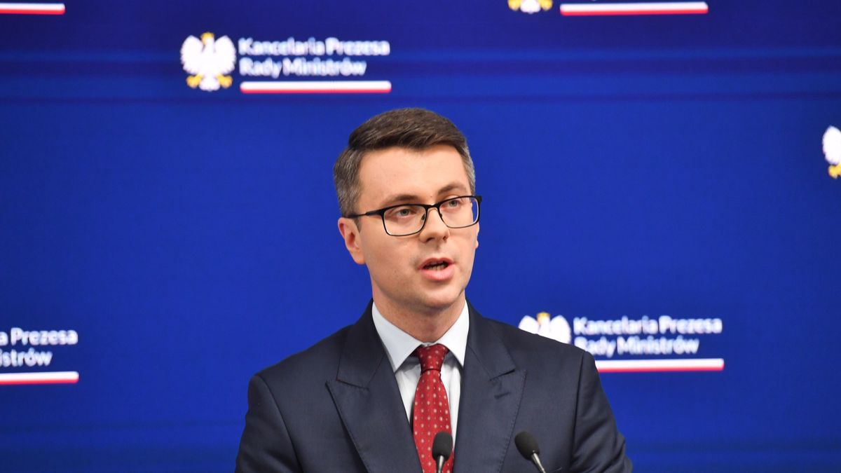 Piotr Müller odpowiedział na pytanie, czy to prawda, że polscy piłkarze dostaną po 30 mln zł premii za wyjście z grupy