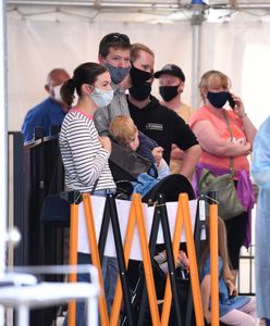 Koronawirus. Kolejny rekord zakażeń. "Jest coraz mniej czasu na podejmowanie decyzji"