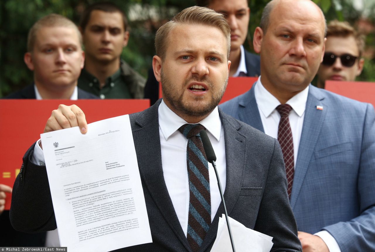 Pożar chemikaliów. Wiceminister zaskakuje: "Nie było zagrożenia"