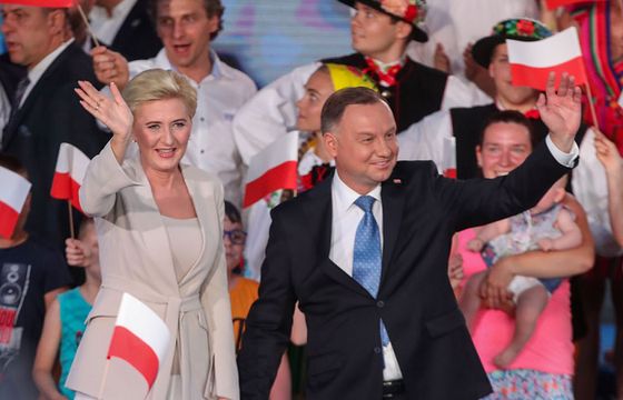 W „Wiadomościach” błędna pochwała wyniku wyborczego Andrzeja Dudy, pominięto Aleksandra Kwaśniewskiego