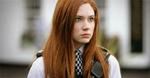 Karen Gillan twardą laską