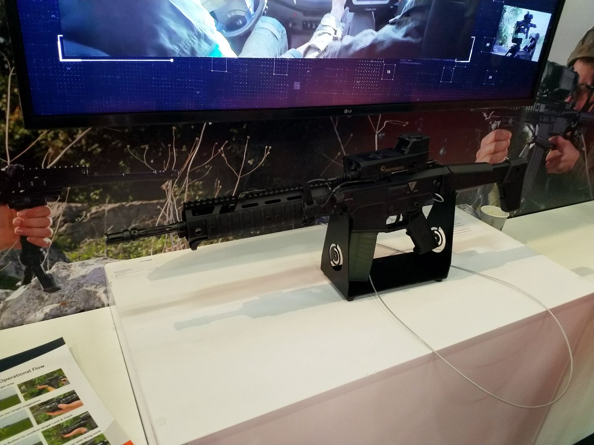 System SMASH 3000 zamontowany na karabinku Grot.