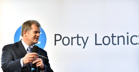 "To musiało się skończyć źle". Eksperci obalają tezy b. prezesa PPL o lotnisku w Radomiu